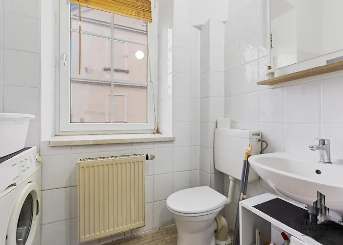 In - Mit Parkplatz & 2 Schlafzimmer ستير