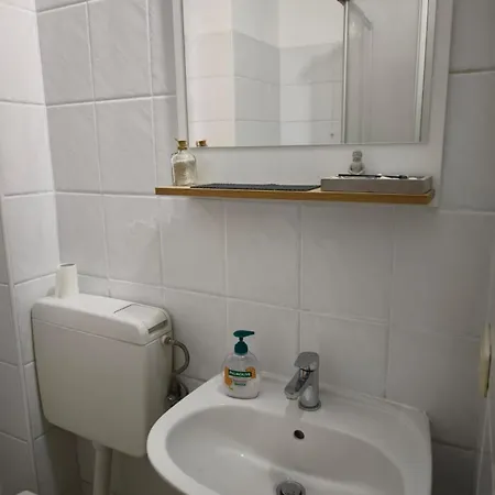 In - Mit Parkplatz & 2 Schlafzimmer * 施泰尔